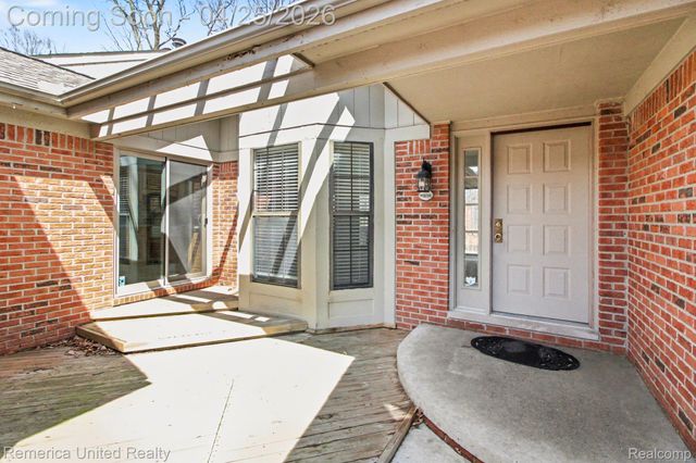7184 Westchester Road 125, West Bloomfield Charter Township, MI 48322