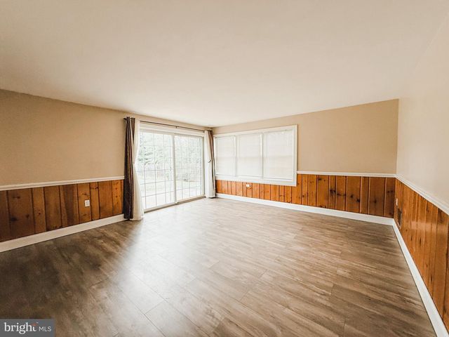 208 SYPHERD DR, Newark, DE 19711