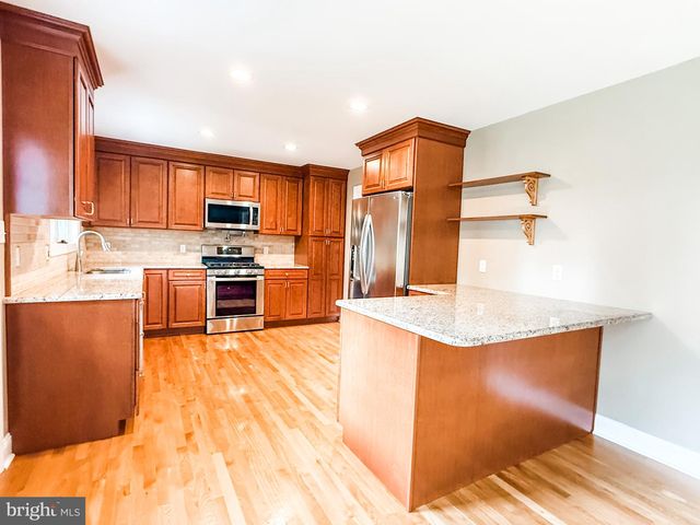 208 SYPHERD DR, Newark, DE 19711