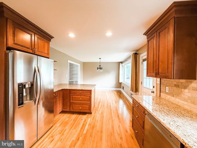 208 SYPHERD DR, Newark, DE 19711