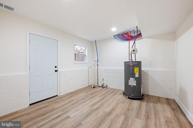 52 QUAIL HOLLOW DR, Dover, DE 19904