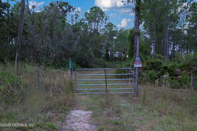 139 LAKEWAY Drive, Georgetown, FL 32139