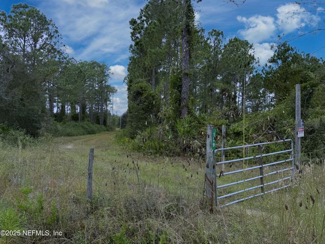 139 LAKEWAY Drive, Georgetown, FL 32139