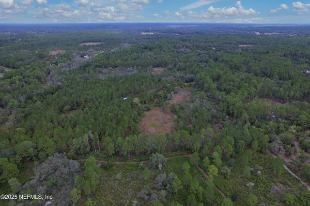 139 LAKEWAY Drive, Georgetown, FL 32139