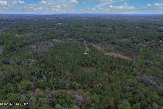 139 LAKEWAY Drive, Georgetown, FL 32139