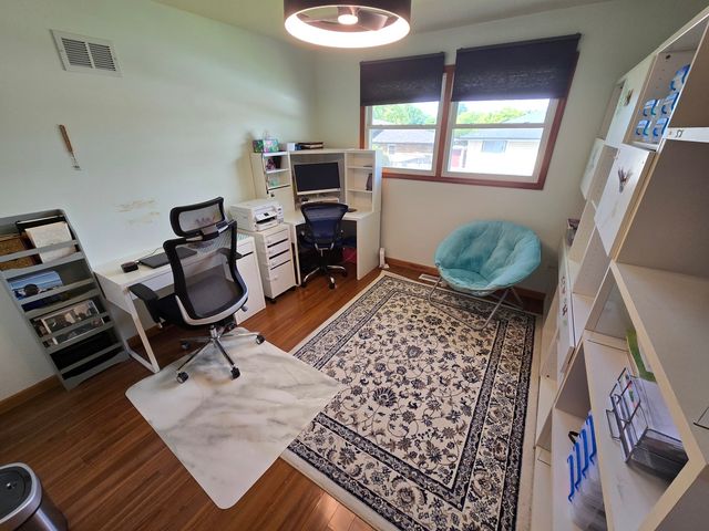 15606 Vista Drive, Oak Forest, IL 60452