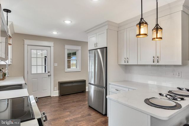 11 VALLEY FARM RD, Westampton, NJ 08060