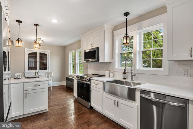 11 VALLEY FARM RD, Westampton, NJ 08060