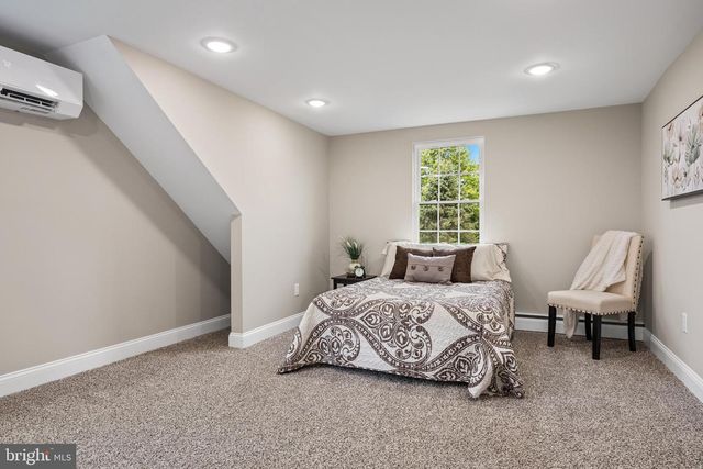 11 VALLEY FARM RD, Westampton, NJ 08060