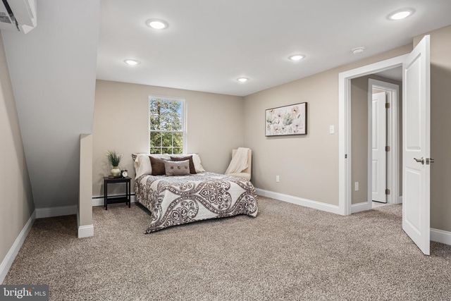 11 VALLEY FARM RD, Westampton, NJ 08060