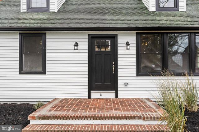 11 VALLEY FARM RD, Westampton, NJ 08060