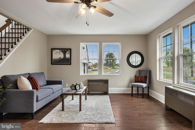 11 VALLEY FARM RD, Westampton, NJ 08060