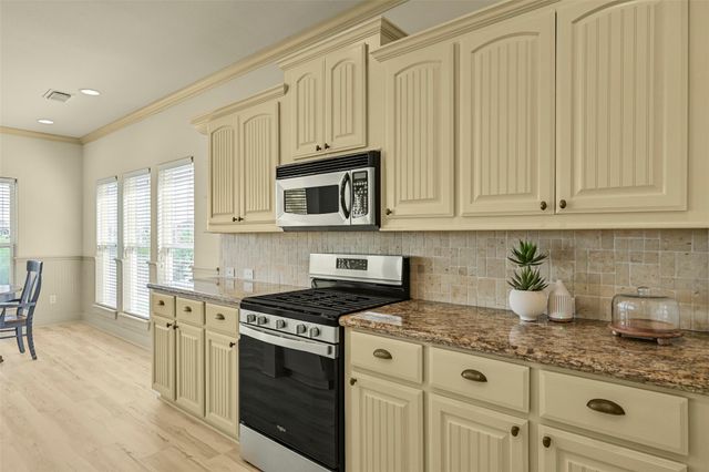 13610 Windlass Circle, Galveston, TX 77554