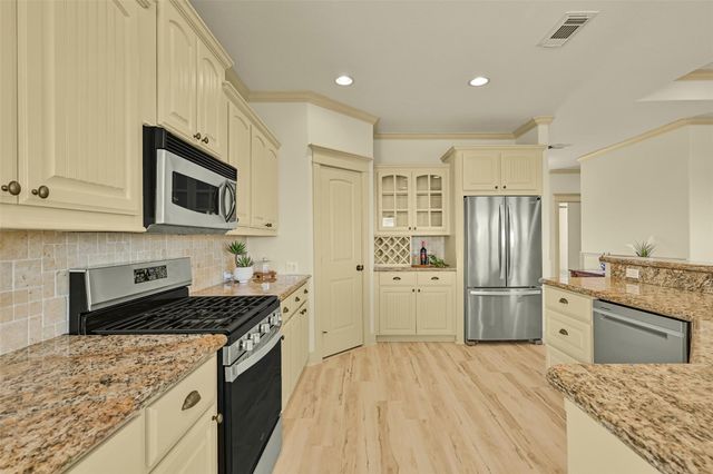 13610 Windlass Circle, Galveston, TX 77554