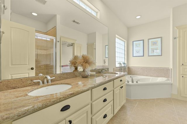13610 Windlass Circle, Galveston, TX 77554