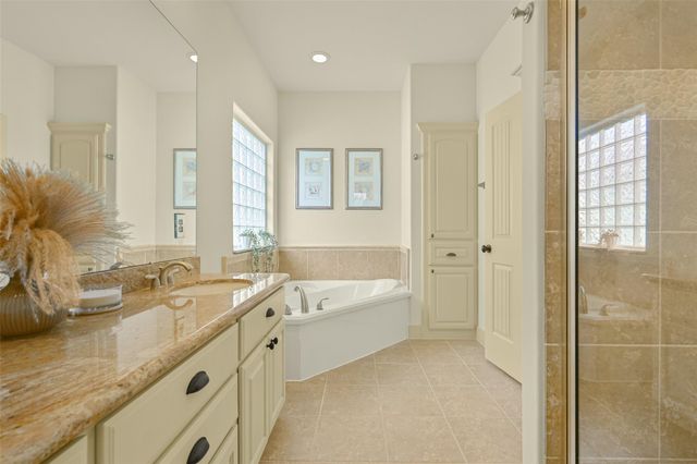13610 Windlass Circle, Galveston, TX 77554