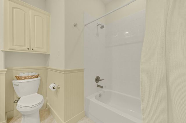 13610 Windlass Circle, Galveston, TX 77554
