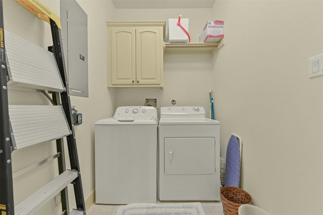 13610 Windlass Circle, Galveston, TX 77554