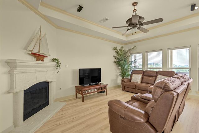 13610 Windlass Circle, Galveston, TX 77554