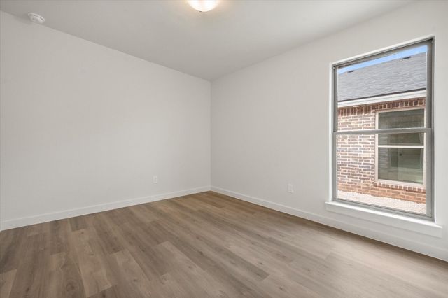 2406 Aberdeen Avenue, Wolfforth, TX 79382