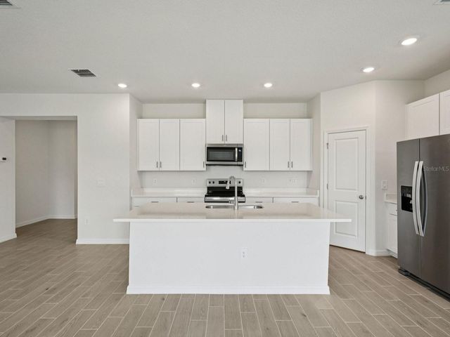 1740 COOLRIDGE PLACE, Zephyrhills, FL 33541