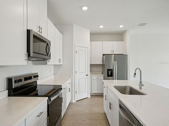 1740 COOLRIDGE PLACE, Zephyrhills, FL 33541