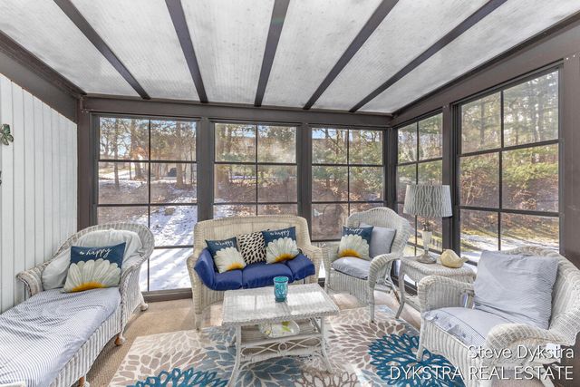 2144 Ter Van Drive Ne, City Of Grand Rapids, MI 49505