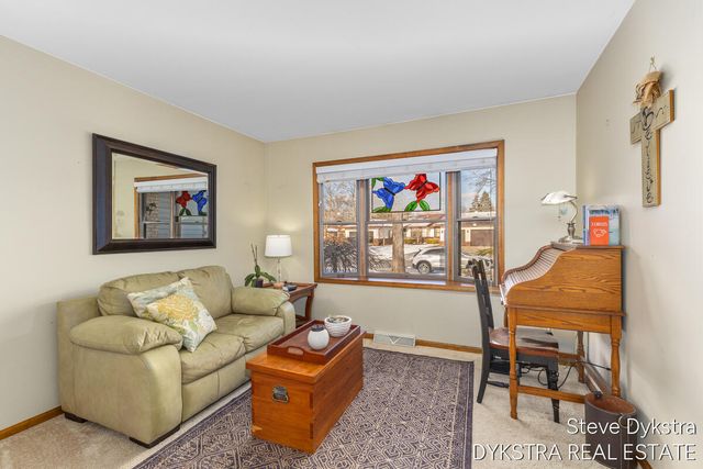 2144 Ter Van Drive Ne, City Of Grand Rapids, MI 49505