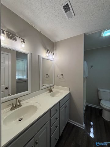 2705 Willena Drive, Huntsville, AL 35803