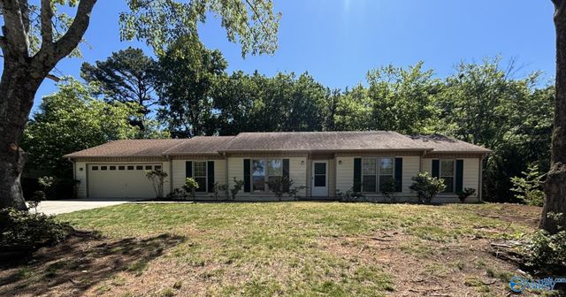 2705 Willena Drive, Huntsville, AL 35803