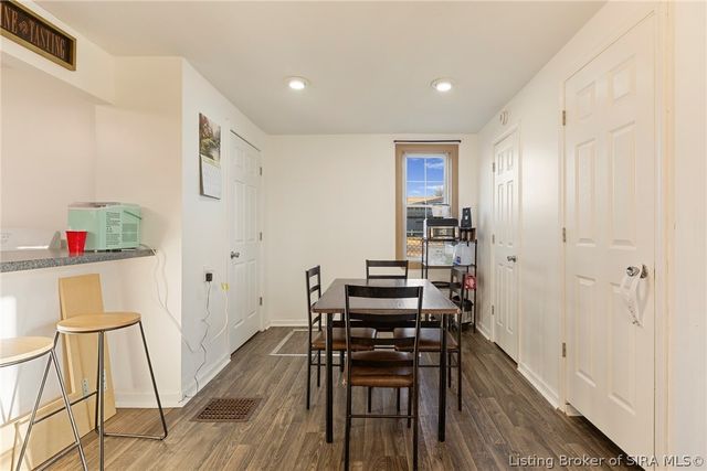 826 E 8th Street, New Albany, IN 47150