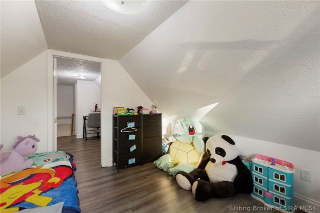 826 E 8th Street, New Albany, IN 47150