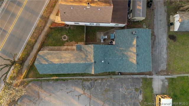 826 E 8th Street, New Albany, IN 47150