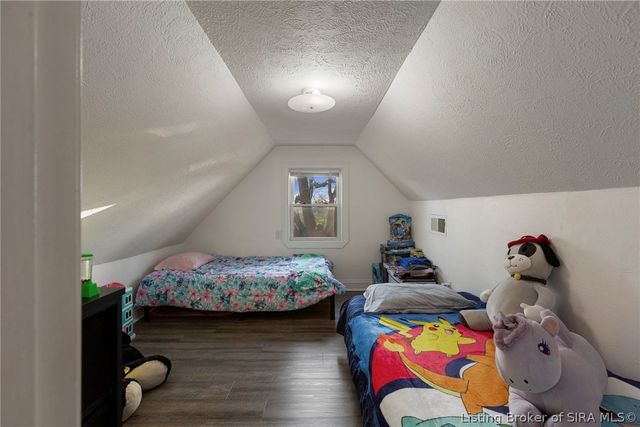 826 E 8th Street, New Albany, IN 47150