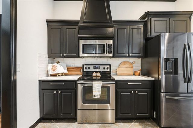 1309 Glen Cove Drive, Edmond, OK 73003