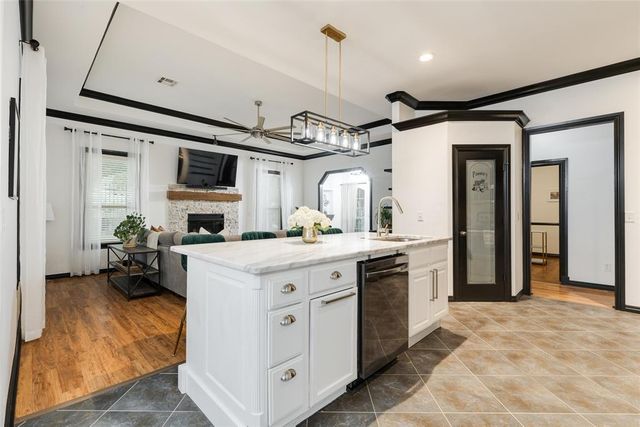 1309 Glen Cove Drive, Edmond, OK 73003