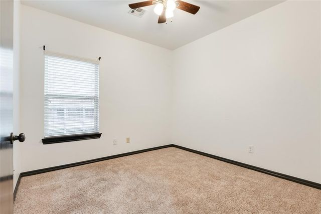 1309 Glen Cove Drive, Edmond, OK 73003