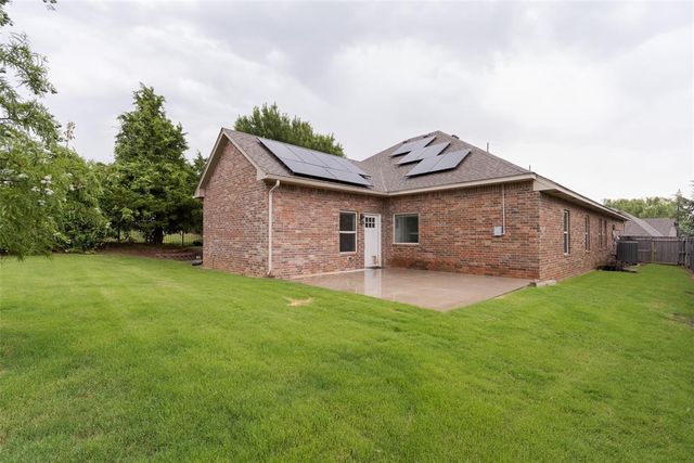 1309 Glen Cove Drive, Edmond, OK 73003