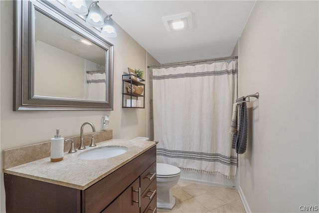 413 Volney Drive, Salina, NY 13212