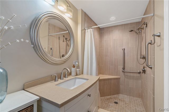 413 Volney Drive, Salina, NY 13212