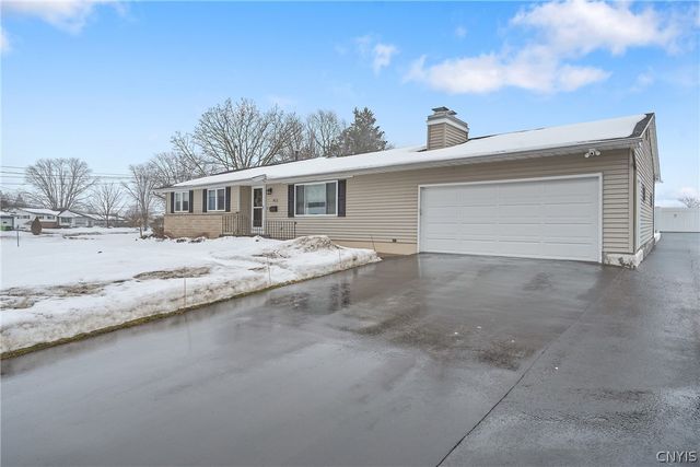 413 Volney Drive, Salina, NY 13212