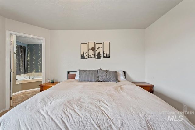 1322 N 14th East, Mountain Home, ID 83647