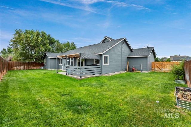 1322 N 14th East, Mountain Home, ID 83647