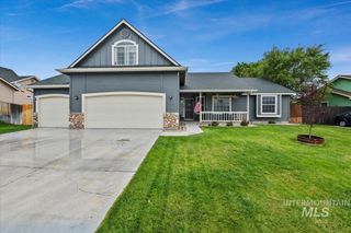 1322 N 14th East, Mountain Home, ID 83647