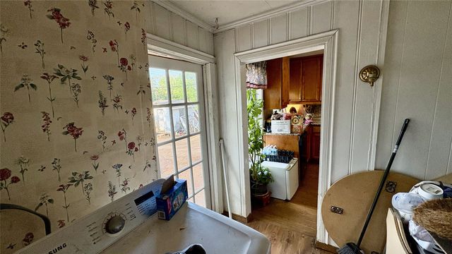 215 E 15th Street, Irving, TX 75060