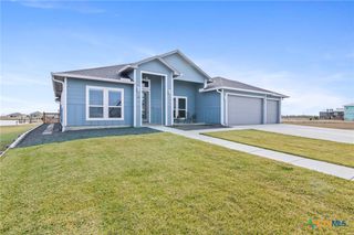 13 Westpointe Drive, Rockport, TX 78382