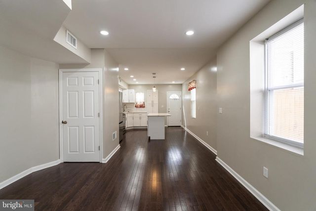 1824 KINSEY STREET, Philadelphia, PA 19124