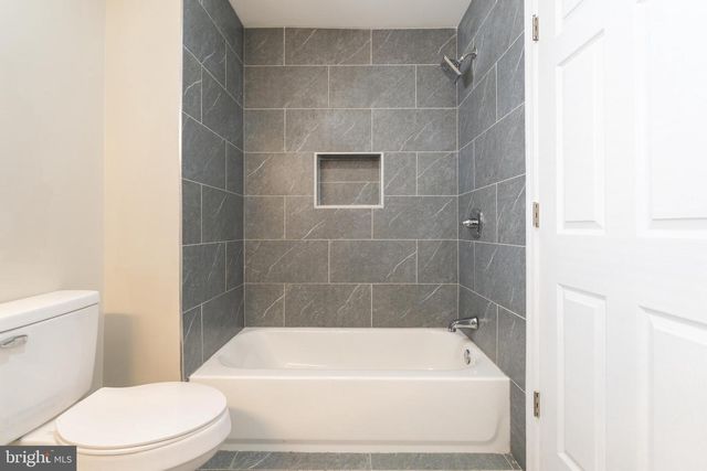 1824 KINSEY STREET, Philadelphia, PA 19124