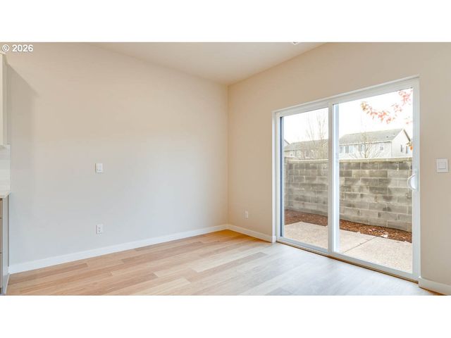 2190 36th Ave, Forest Grove, OR 97116