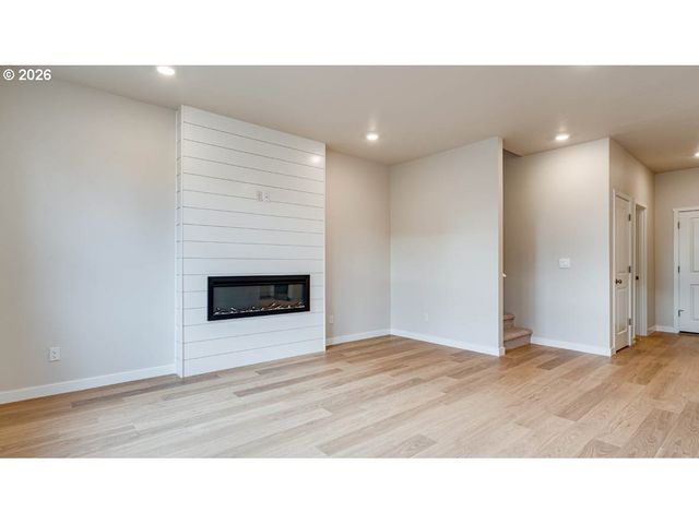 2190 36th Ave, Forest Grove, OR 97116